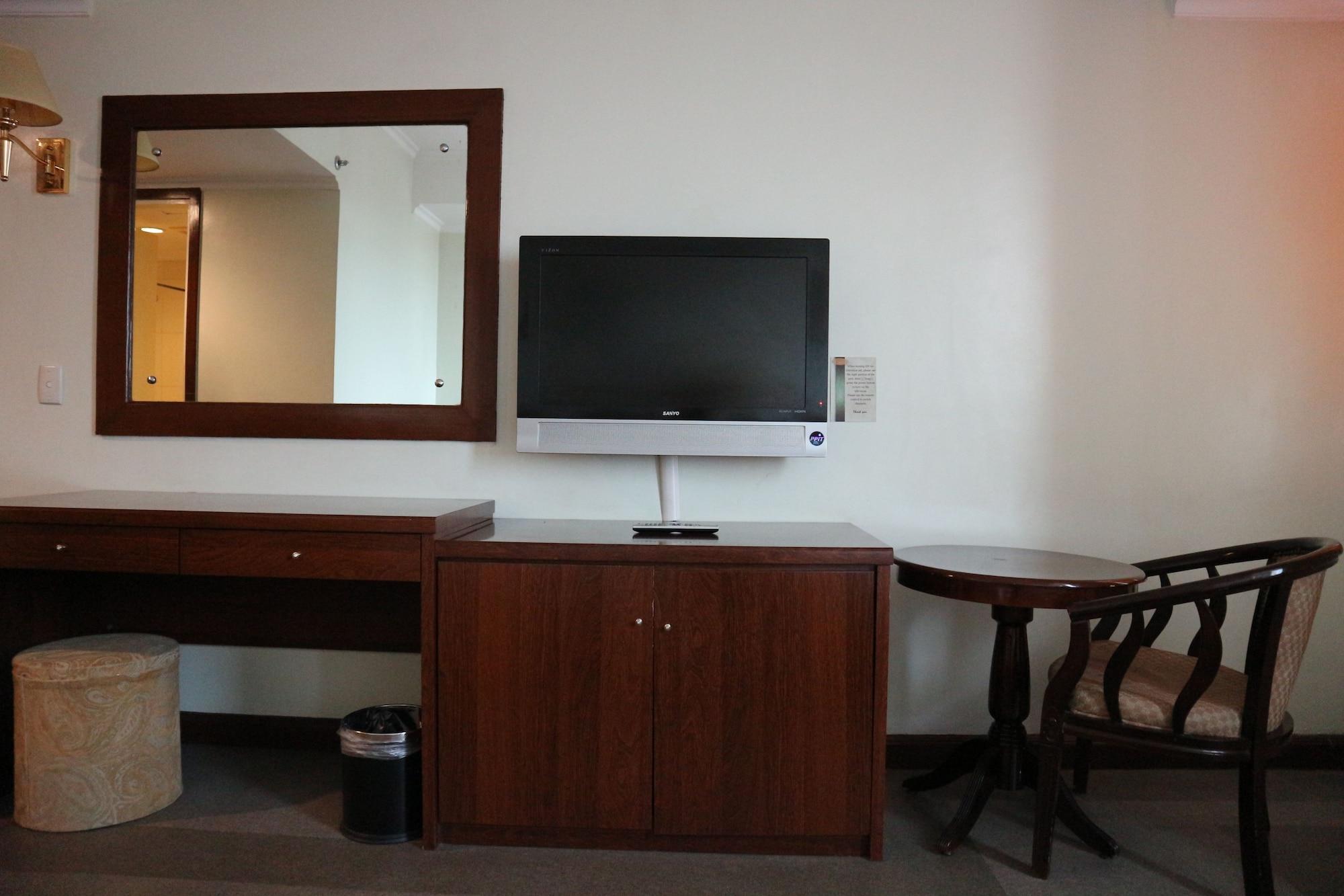 Iloilo Business Hotel Экстерьер фото