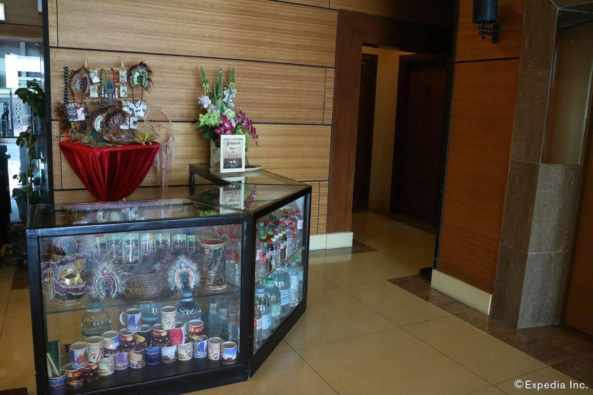 Iloilo Business Hotel Экстерьер фото
