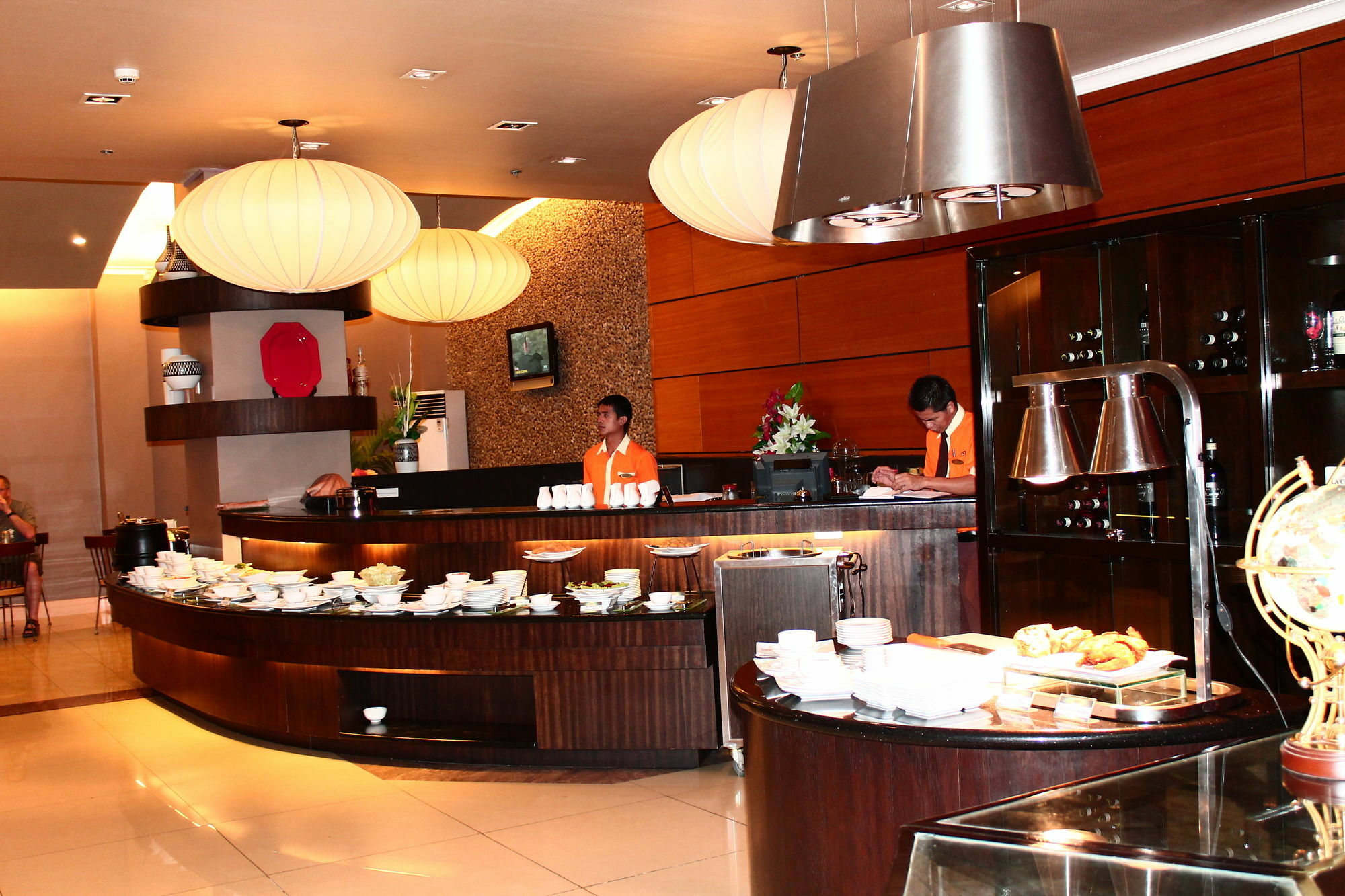 Iloilo Business Hotel Экстерьер фото