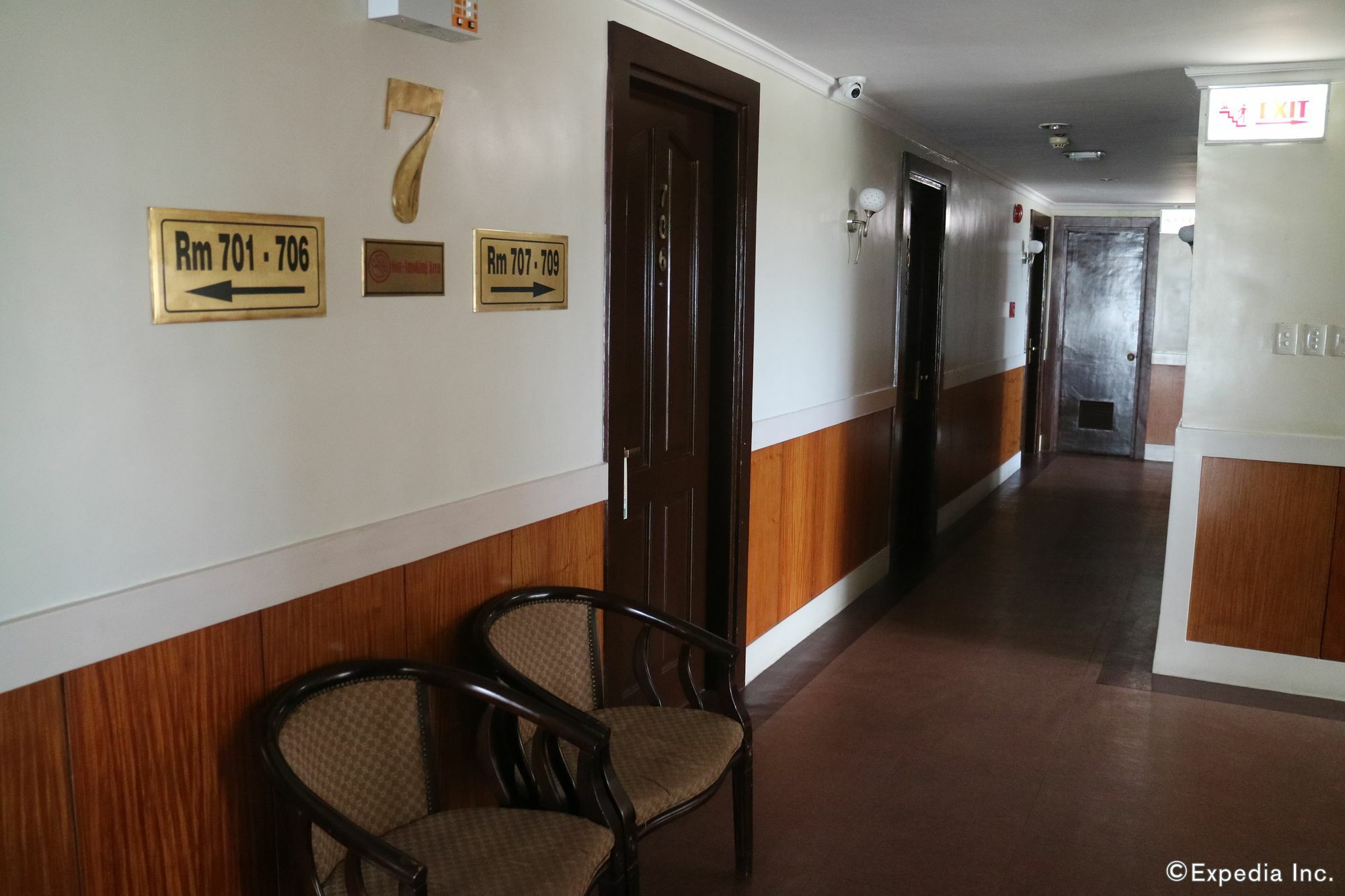 Iloilo Business Hotel Экстерьер фото